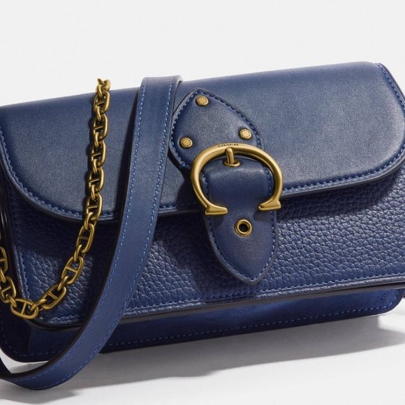 Coach Handbags - Coach Beat Crossbody Clutch